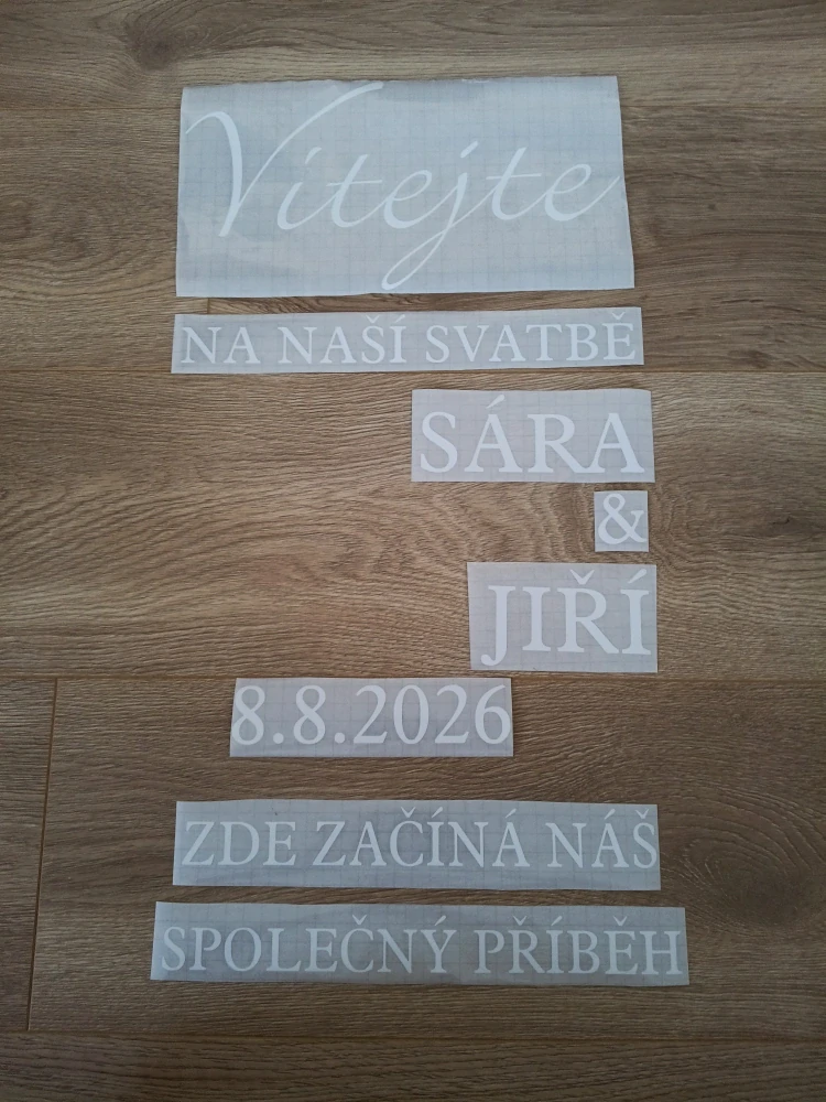 Elegantní polep na zrcadlo